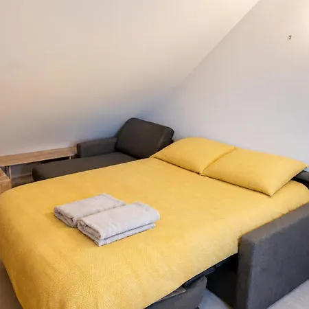 Loft Avec Mezzanine - Vue Loing - Commerces A Pied *